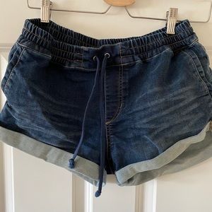 Joe’s pull on denim shorts